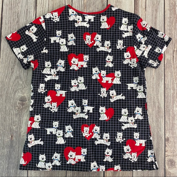 Scrub HQ Top Wonens Size S Medical Uniform Scrub Top Valentine Dogs & Hearts. - Picture 8 of 9